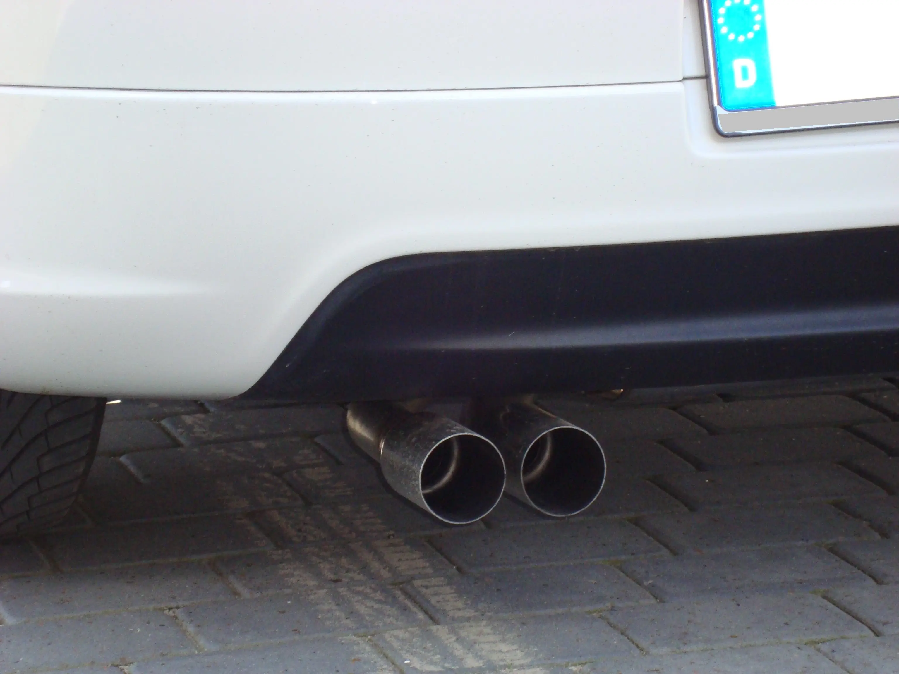 Bastuck Sportauspuff VW Golf 5 2x76mm gerade Tuning