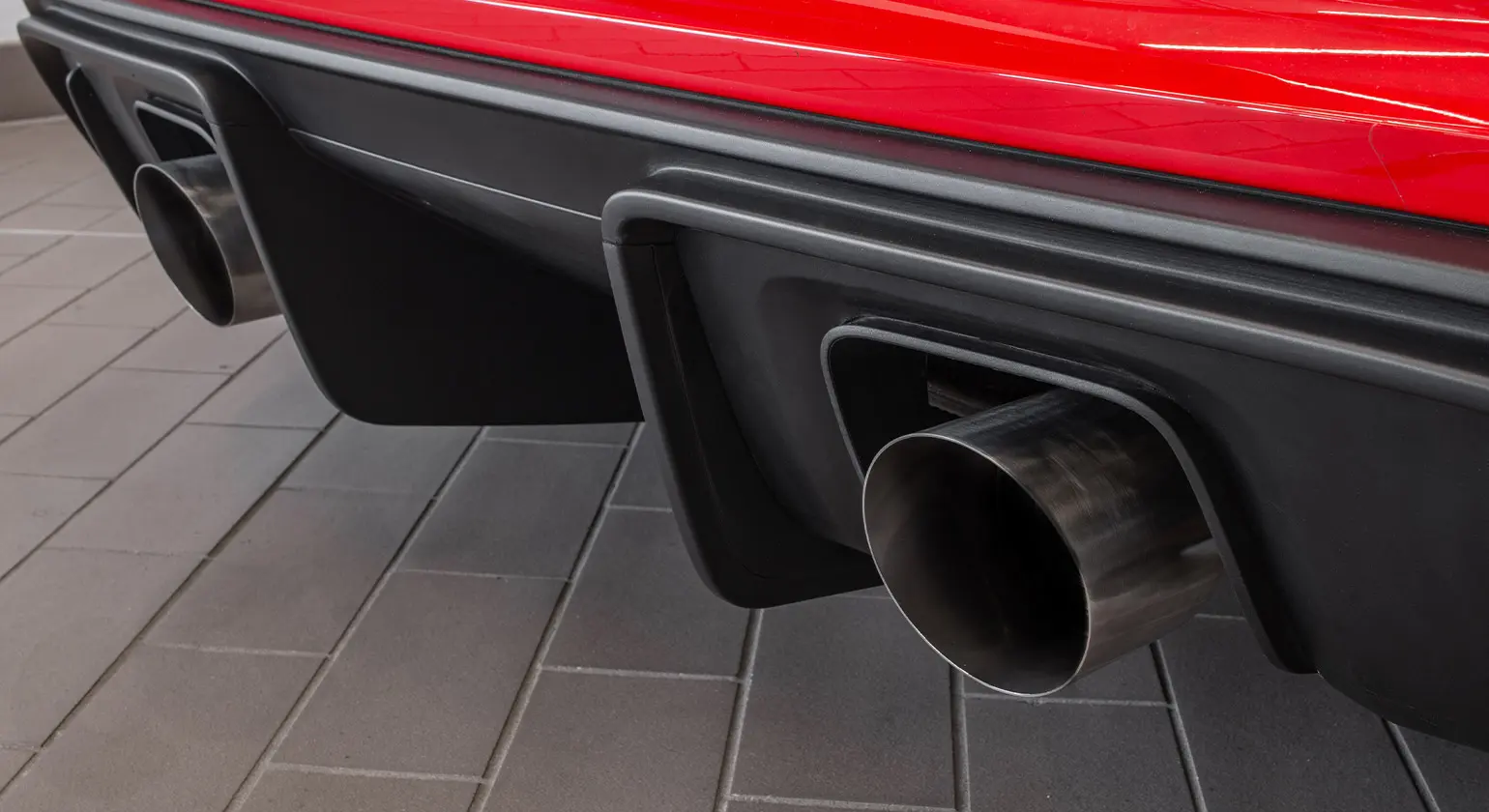 CARGRAPHIC Sport Endrohre für Porsche 718 Tuning