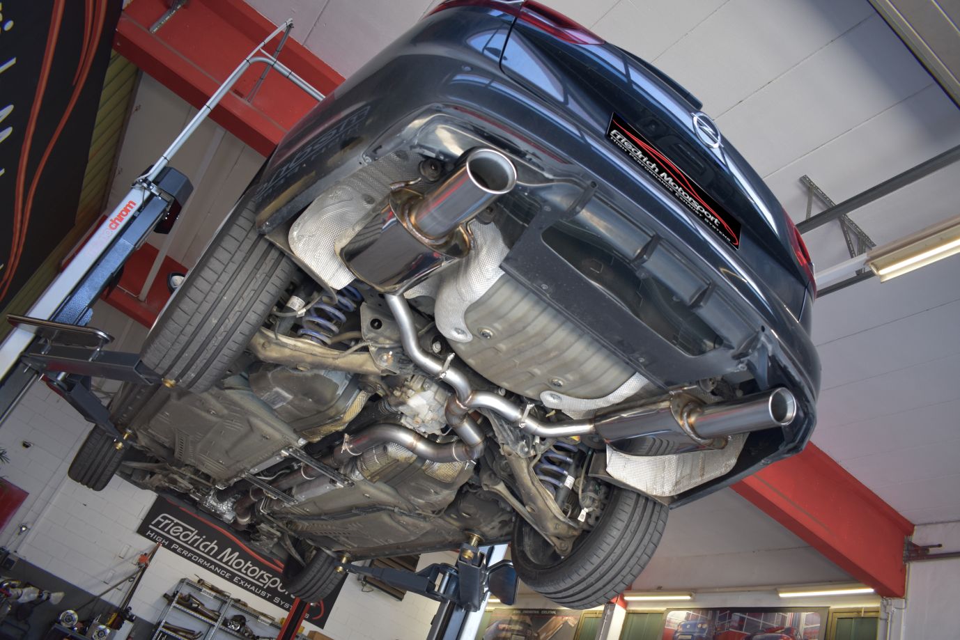 Friedrich Motorsport Duplex-Anlage für Opel Insignia Foto
