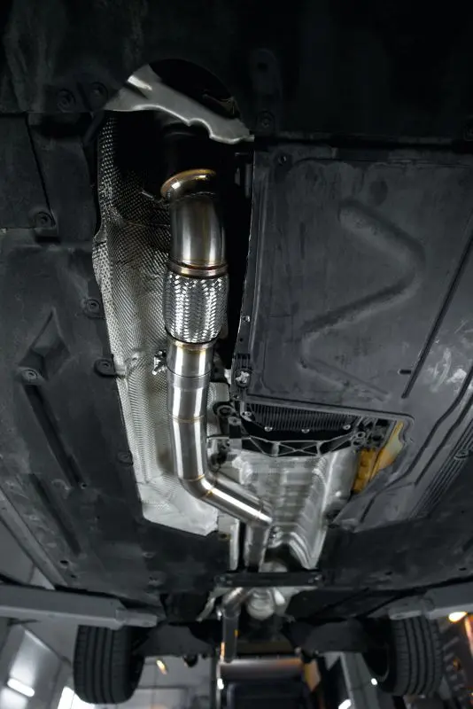 Hurricane 3,5 Zoll Abgasanlage für BMW M135i Details