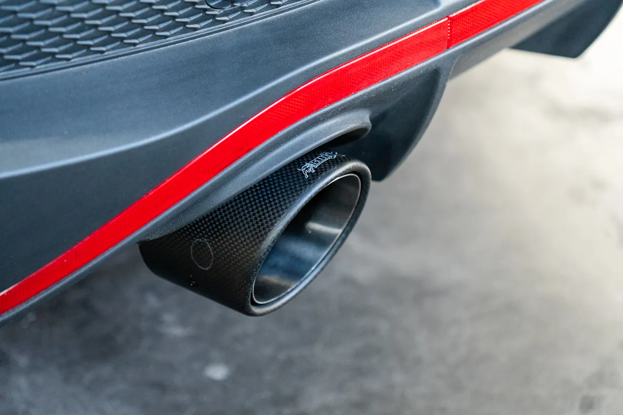 Bull-X Carbon Endrohrset 2x114mm für Hyundai i30N Anleitung