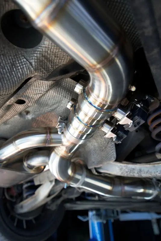 Hurricane 3,5 Zoll Klappenabgasanlage CLA45 AMG Anleitung