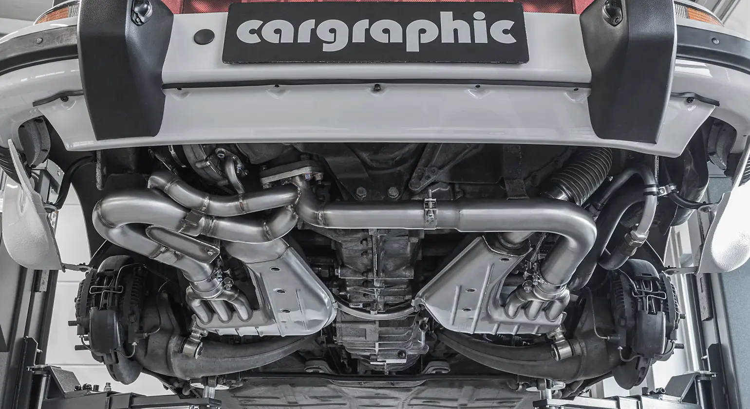 CARGRAPHIC GT Fächerkrümmer für Porsche 930 Turbo Tuning