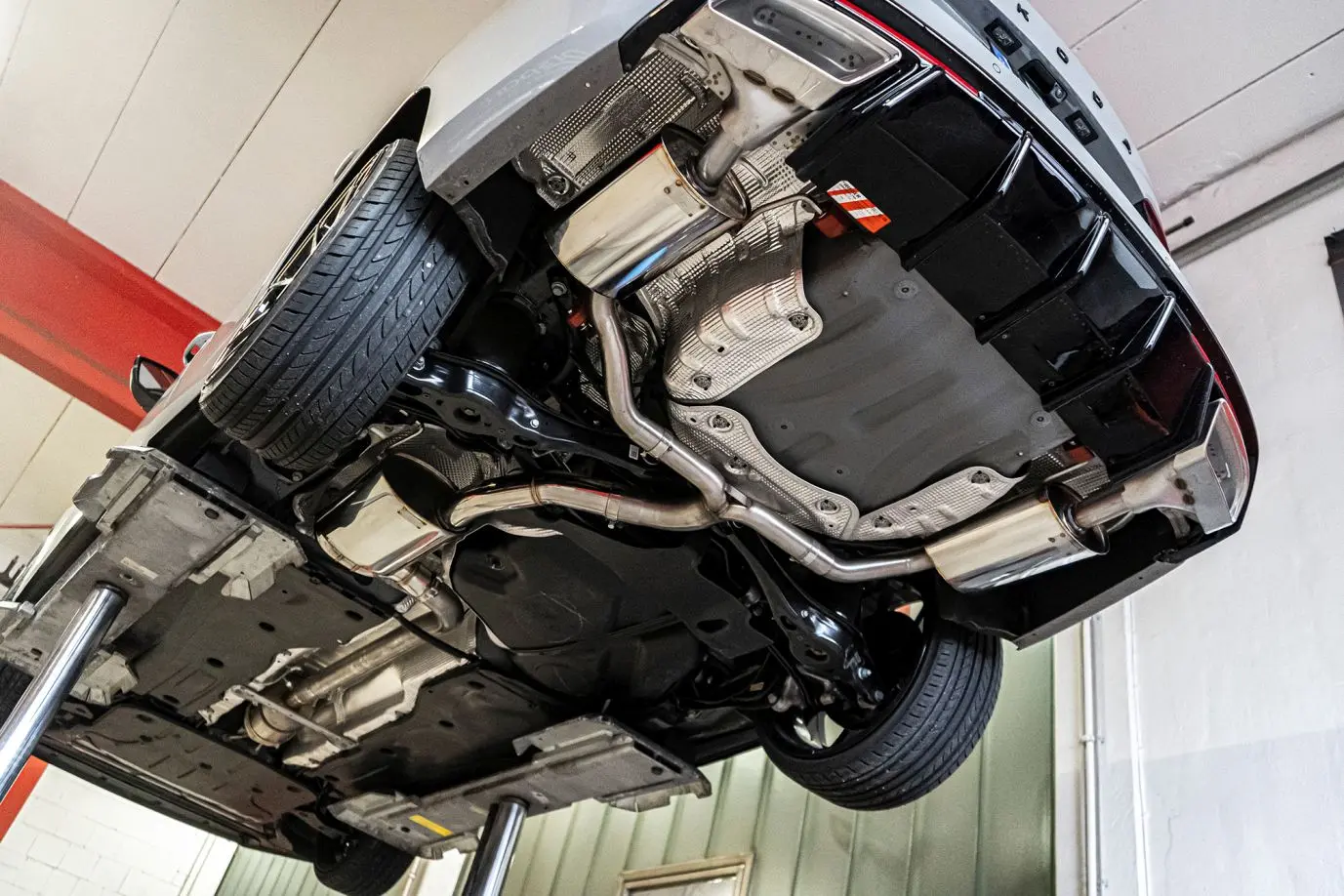 Friedrich Motorsport Duplex-Anlage für Skoda Octavia RS 