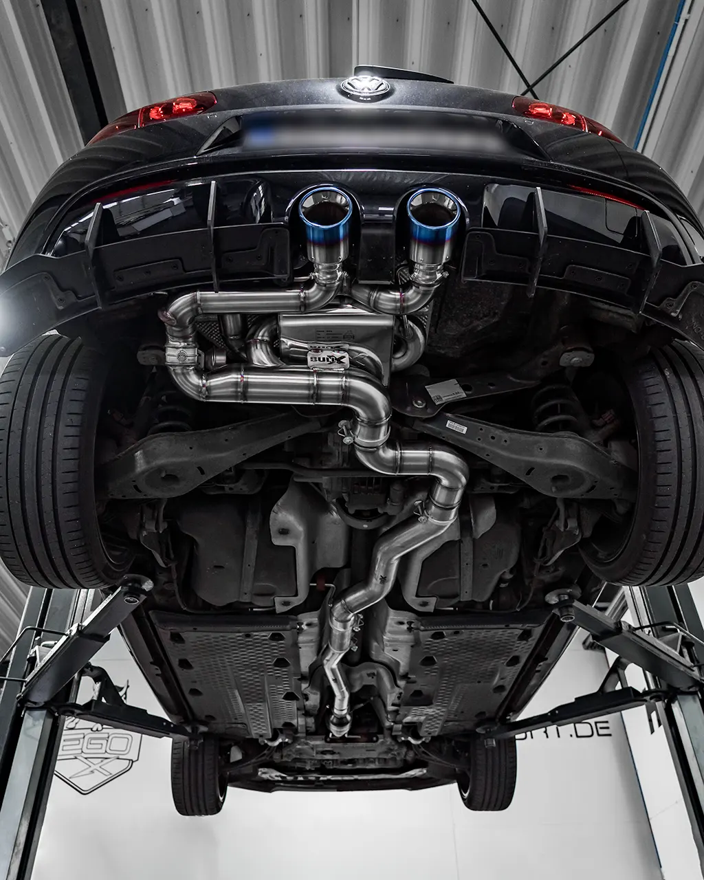 EGO-X Abgasanlage 3,5 Zoll für VW Golf 5 R32 & Golf 6 R Foto