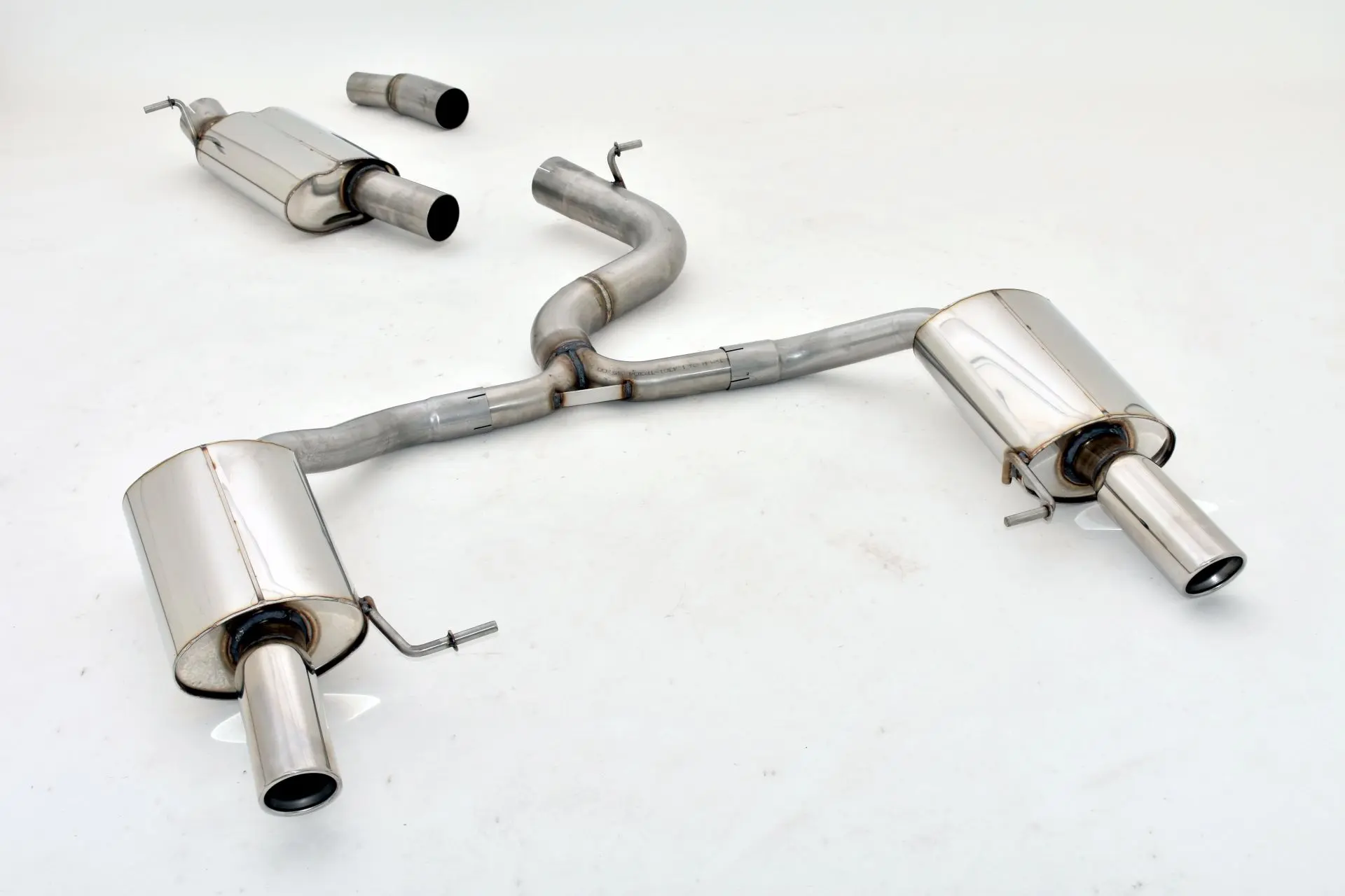 Friedrich Motorsport Duplex-Anlage Seat Leon 5F Foto