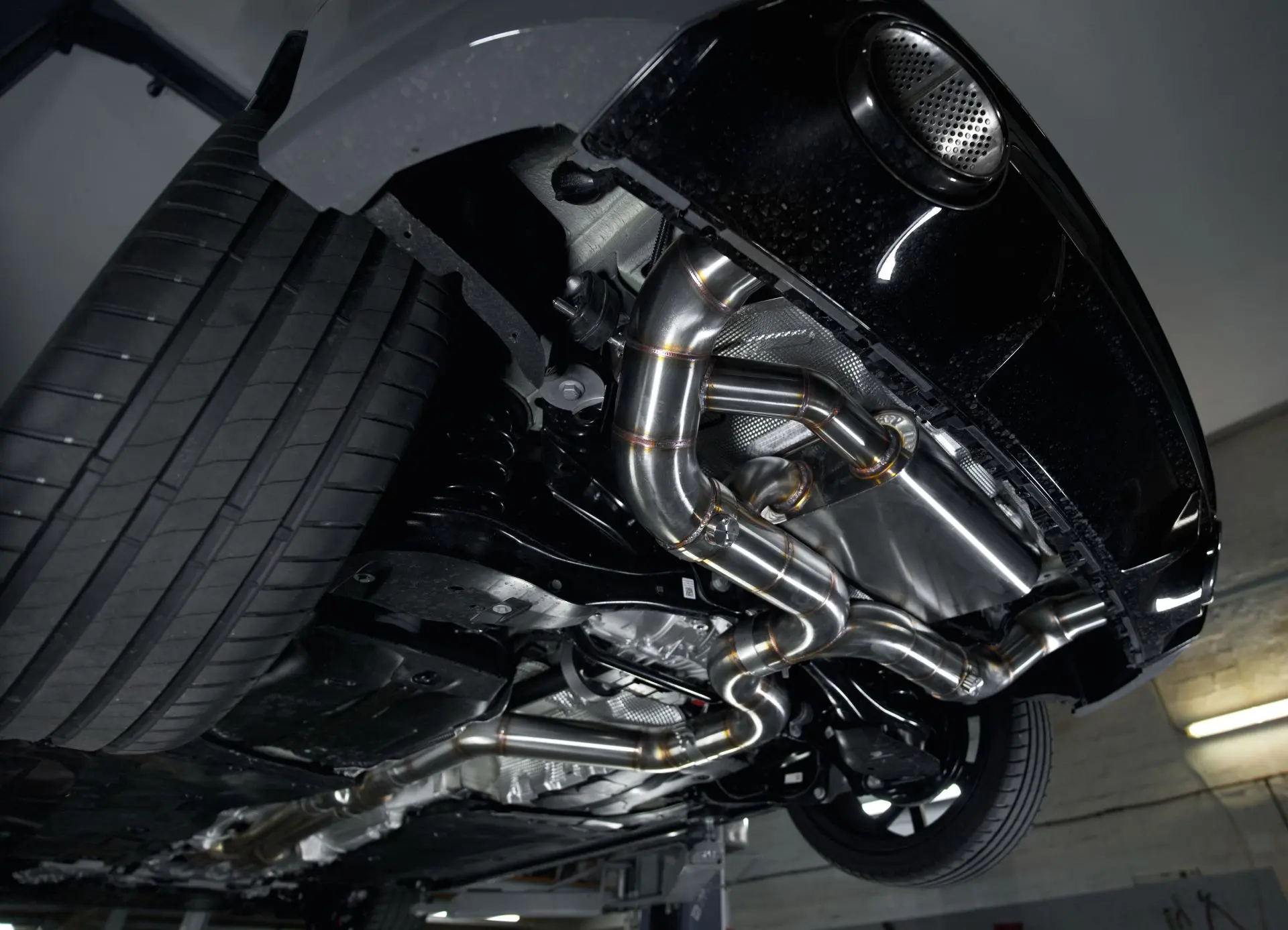 Hurricane 3,5 Zoll Abgasanlage für Audi RS3 8Y Anleitung