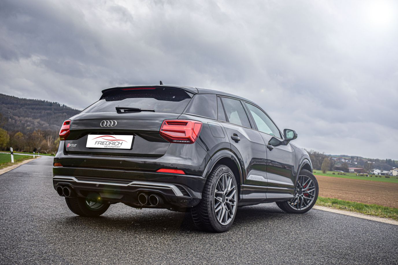  Friedrich Motorsport Duplex-Anlage Audi SQ2 GA Foto