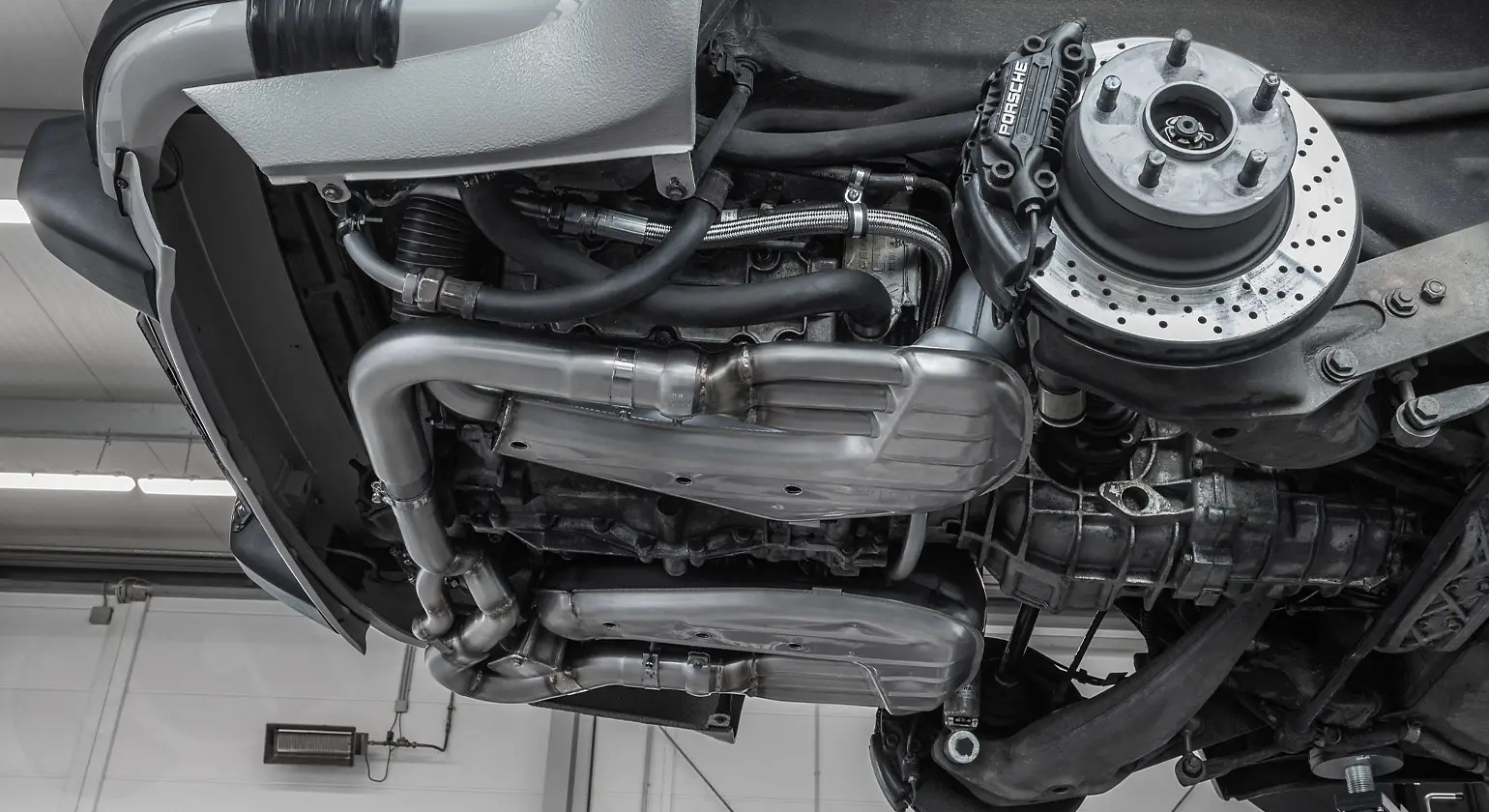 CARGRAPHIC GT Fächerkrümmer für Porsche 930 Turbo Details