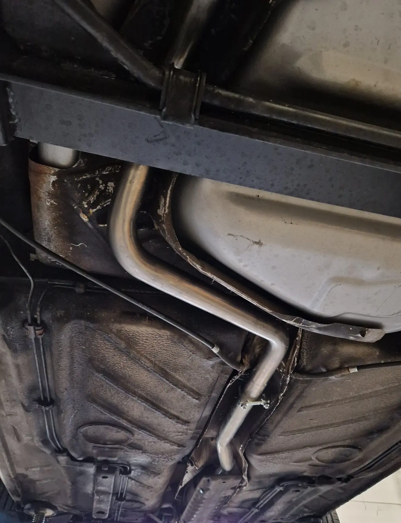 Novus Classic Line Edelstahlrohr Golf 1 Cabrio Foto