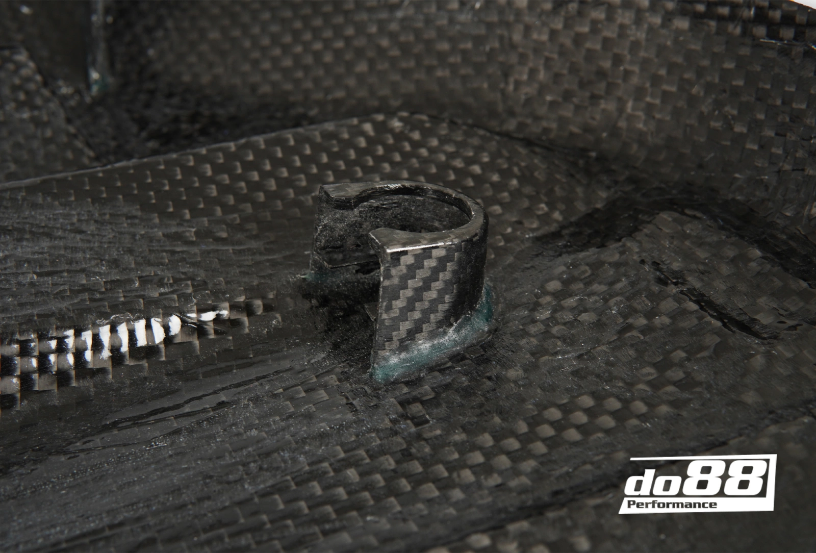 do88 Carbon Motorabdeckung BMW M2 M3 M4 S58 Foto