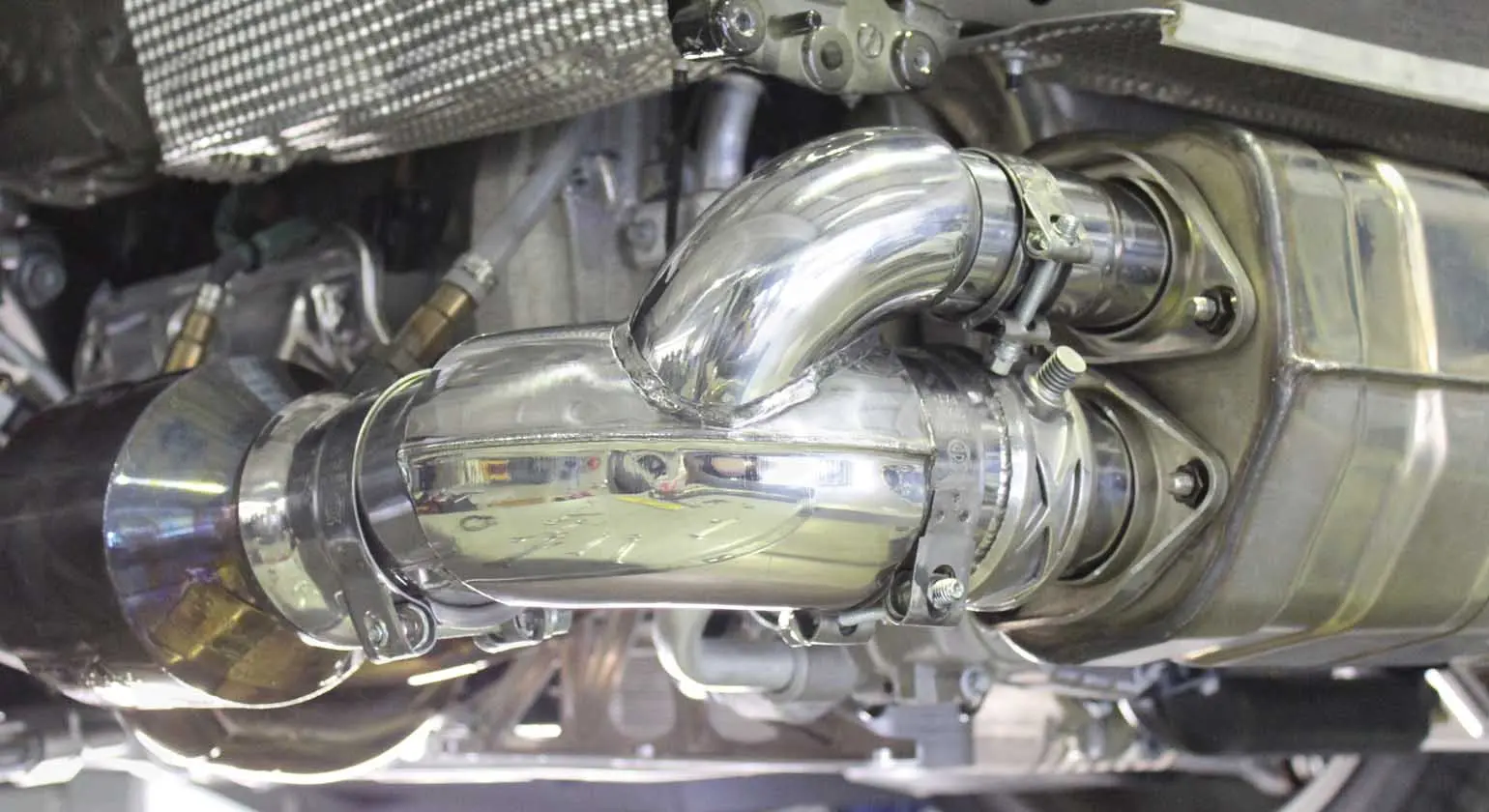 CARGRAPHIC Radhausschalldämpfer Porsche 997 GT3 Bild