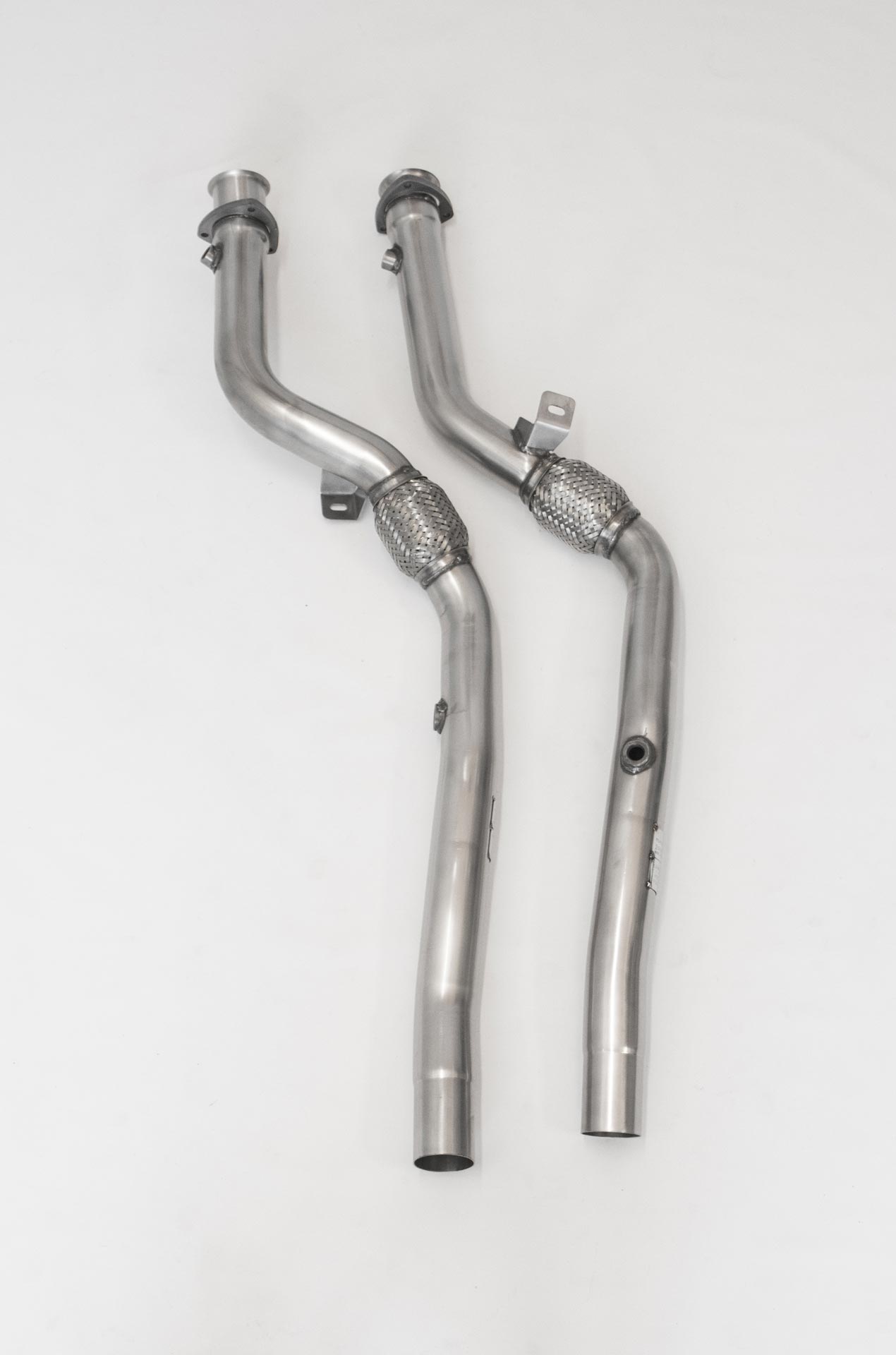 Milltek Downpipe / Katersatzrohre für Audi S4 B6 B7