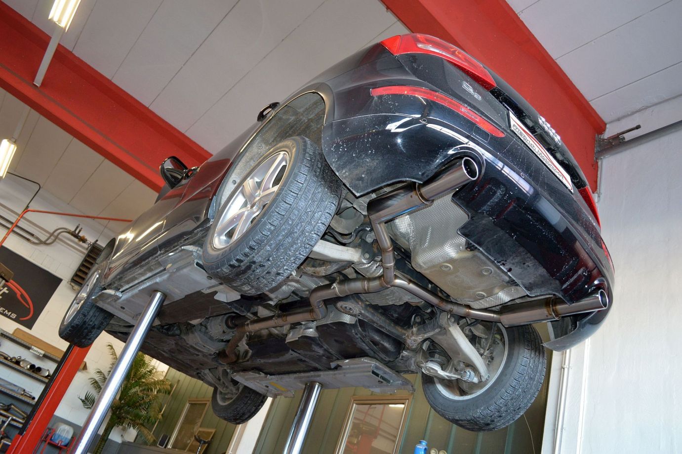 Friedrich Motorsport Duplex-Anlage Audi Q5 8R 