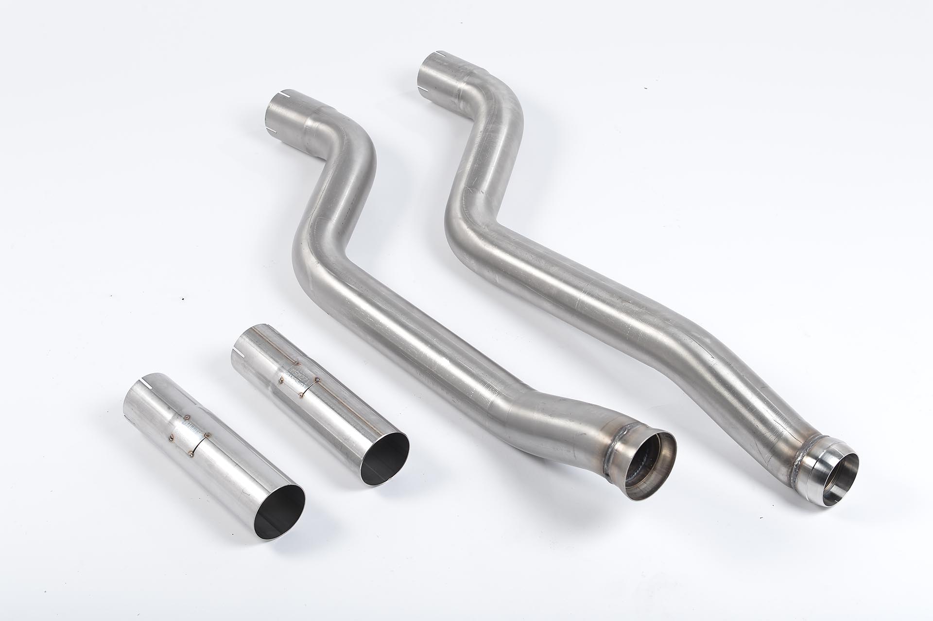 Milltek Downpipe / Katersatzrohr für Mercedes-Benz C63 AMG W204 C204
