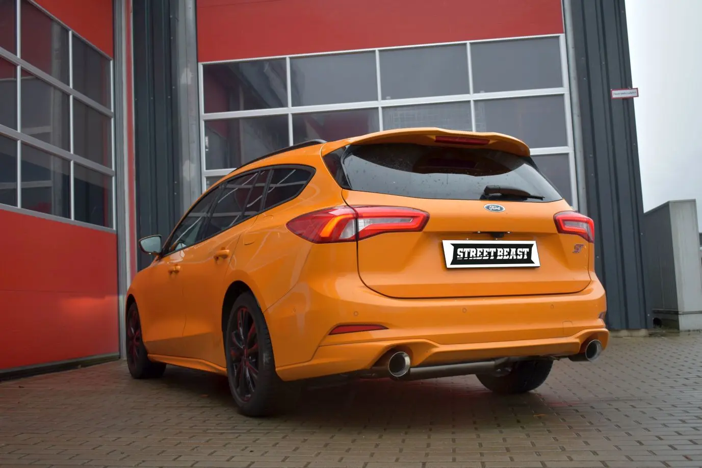 StreetBeast 76mm Duplex für Ford Focus MK4 ST 