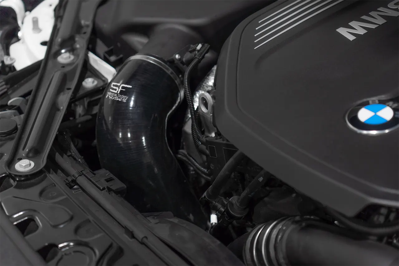 Turbo Inlet & Ansaugschlauch für BMW M140i günstig