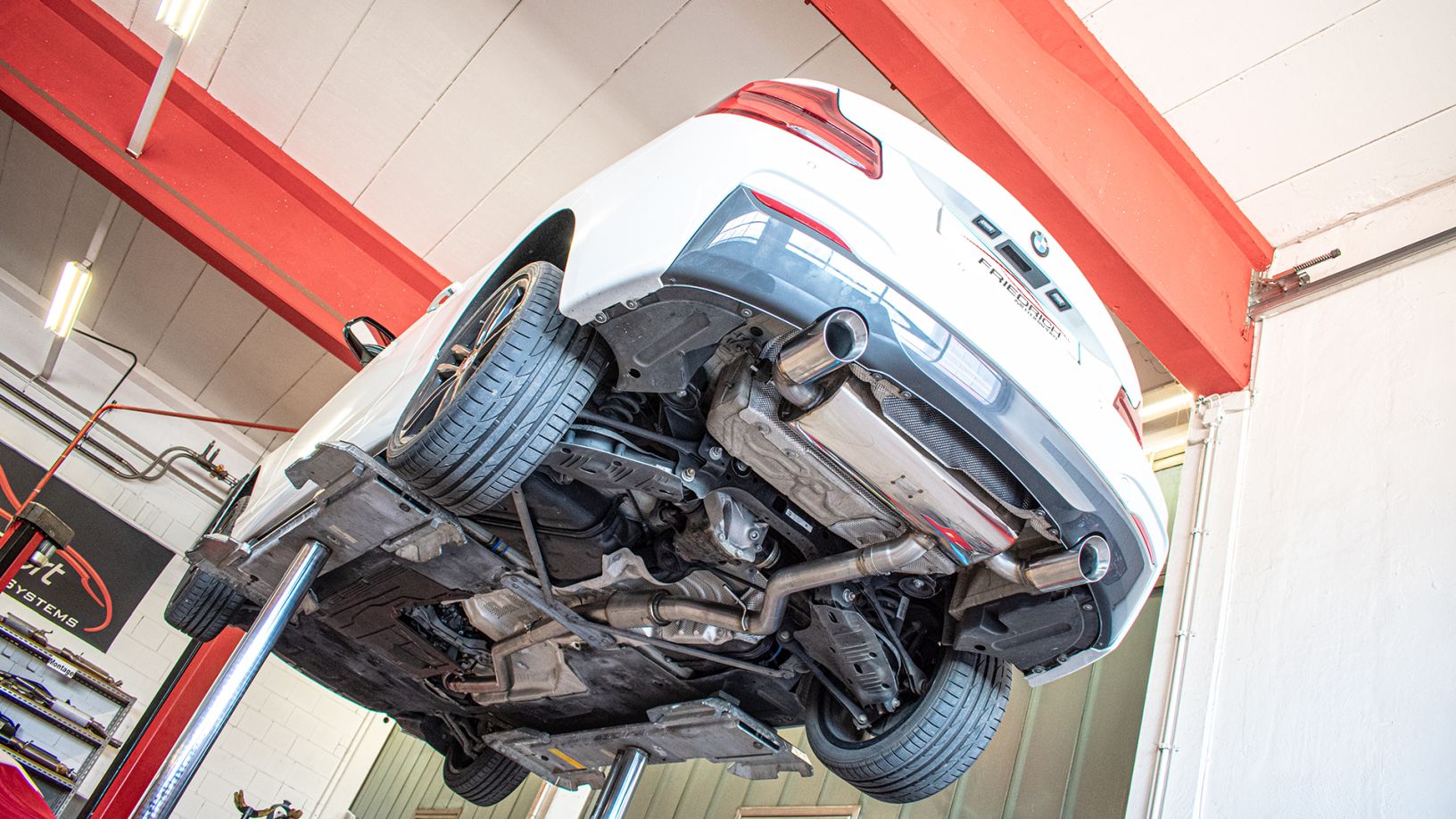 Friedrich Motorsport 70mm Duplex-Anlage BMW 2er F22/F23 M240i-Heck  Friedrich Motorsport Duplex-Anlage für BMW M240i Foto