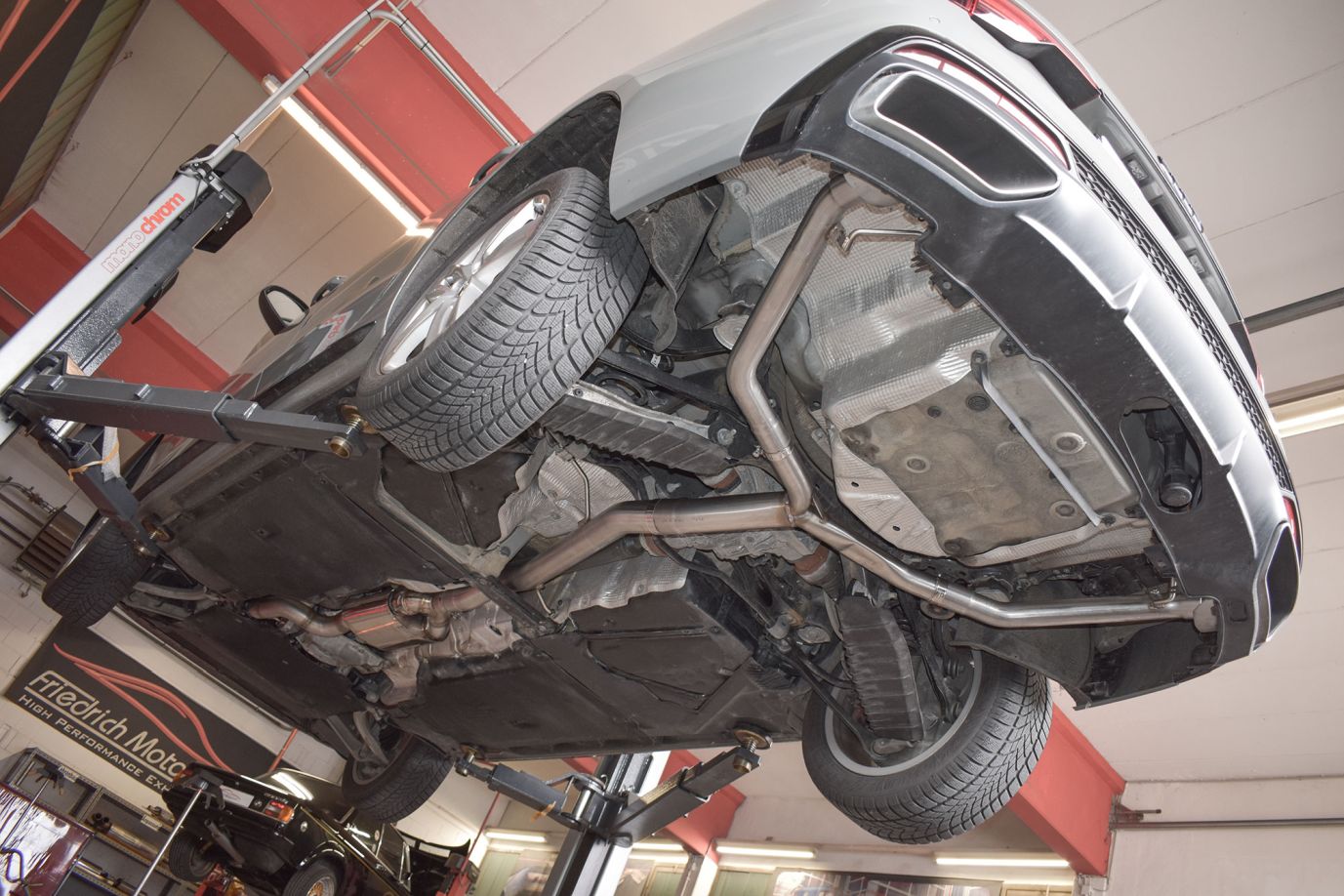 StreetBeast 76mm Duplex-Anlage für Audi A4 B9 