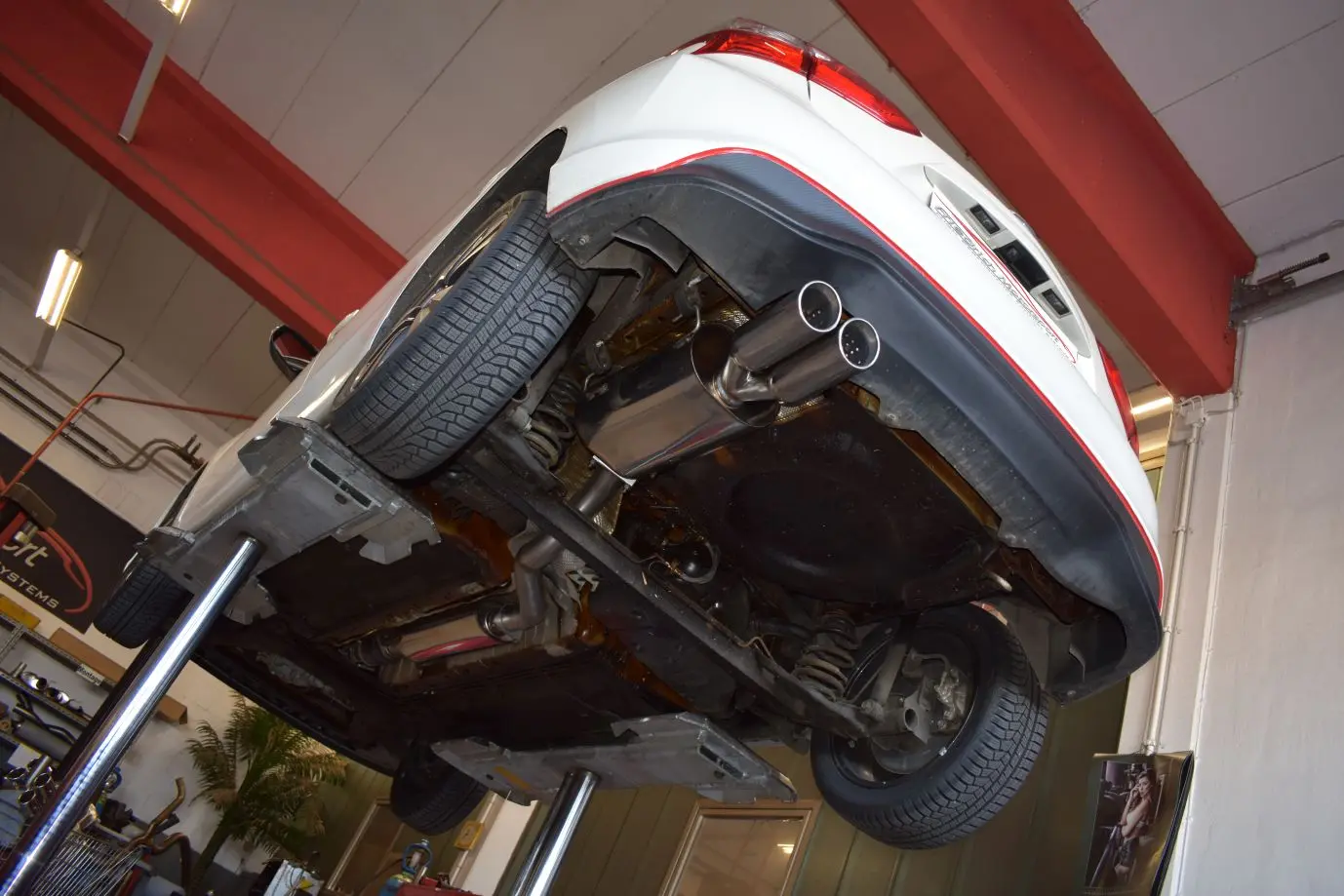 Friedrich Motorsport 76mm Anlage für Nissan Pulsar 