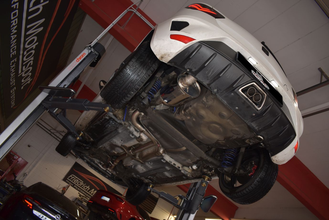 StreetBeast 70mm Auspuff für Seat Ibiza 6J SC 