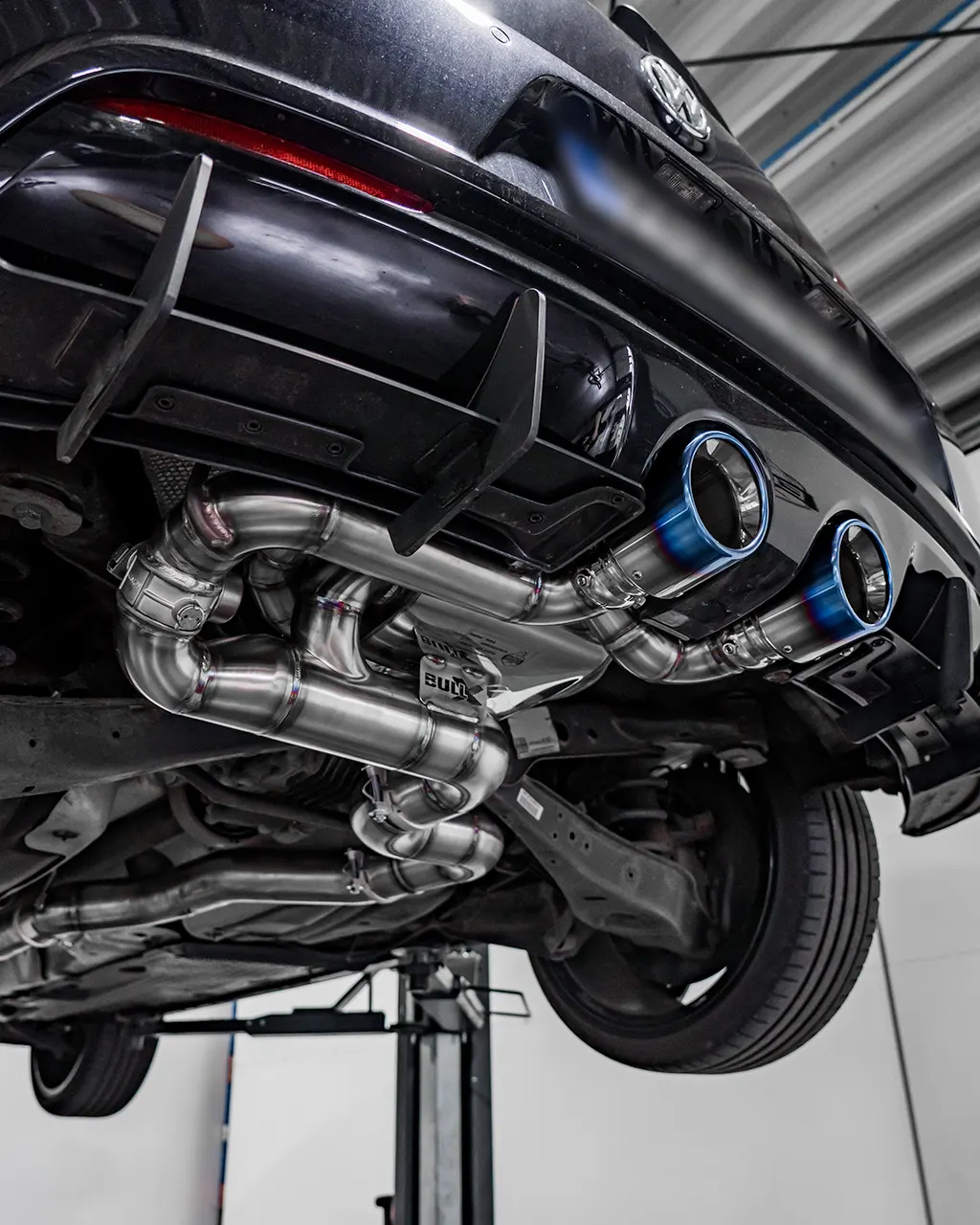 EGO-X Abgasanlage 3,5 Zoll für VW Golf 5 R32 & Golf 6 R Bild