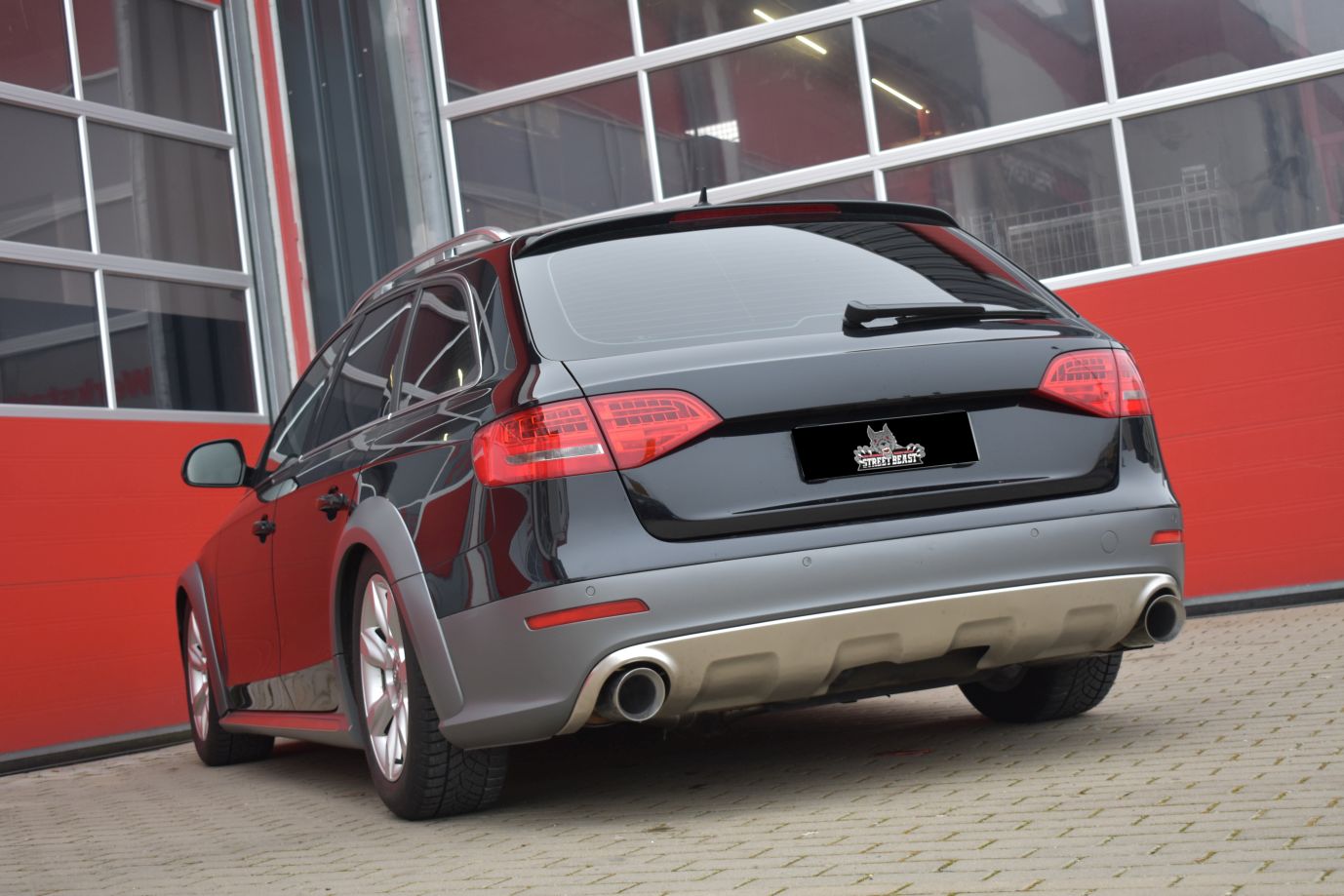 StreetBeast 76mm Duplex-Anlage für Audi A4 B8 Allroad Foto