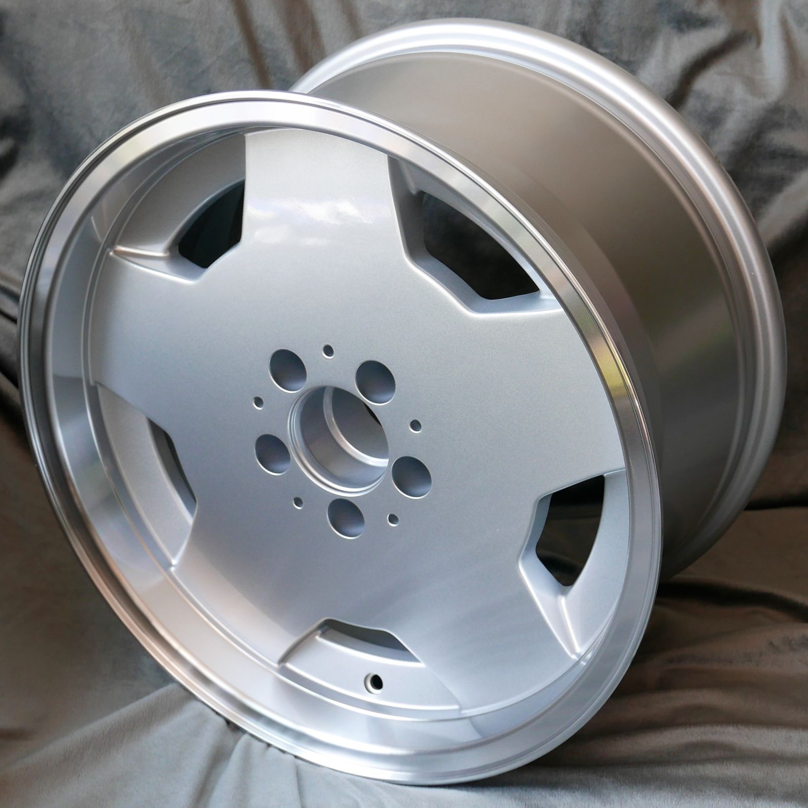 Maxilite Aero Style 8x17 ET11 9x17 ET0 Mercedes-Benz W126