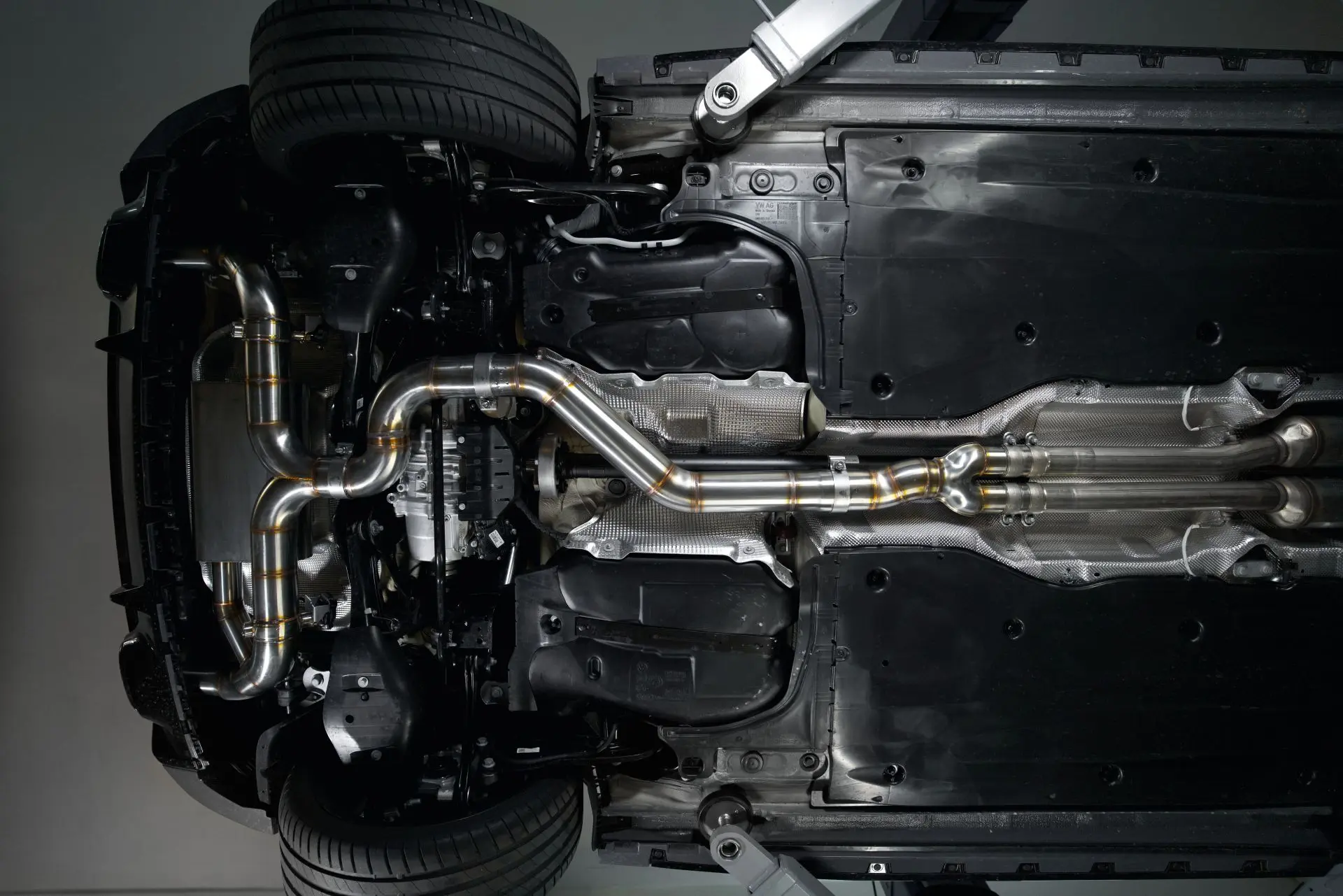 Hurricane 3,5 Zoll Abgasanlage für Audi RS3 8Y Details