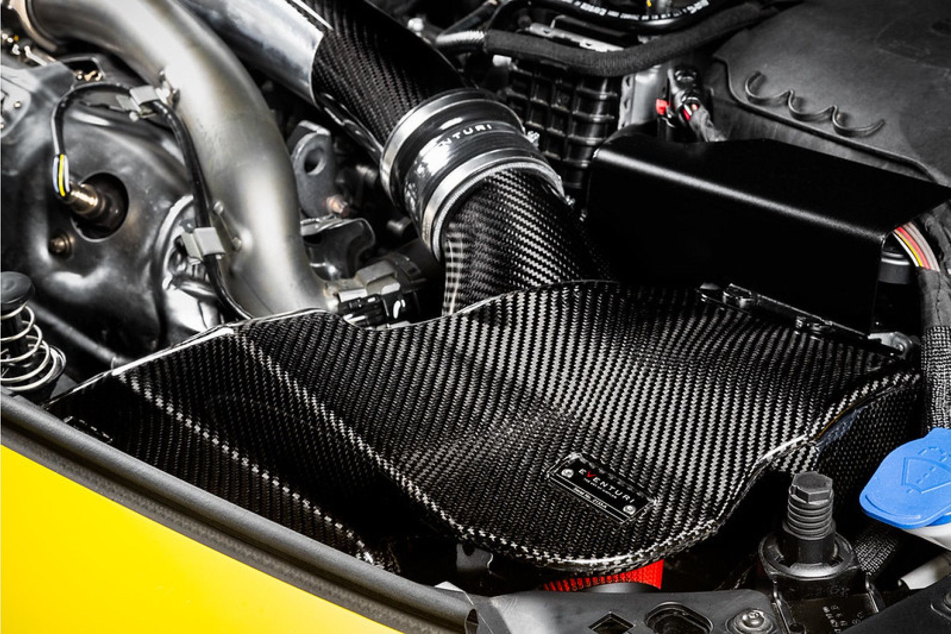 Eventuri Carbon Ansaugsystem für A35 AMG Anleitung