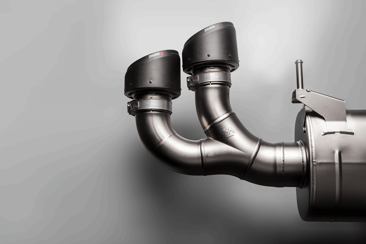 Akrapovic Evolution Line für Nissan GT-R R35 