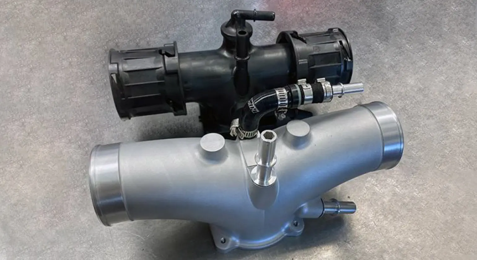 IPD Intake Plenum für Porsche 992 Tuning Upgrade