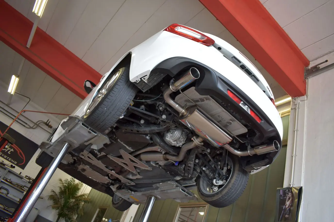  Friedrich Motorsport Duplex Fiat 124 Spider Bild