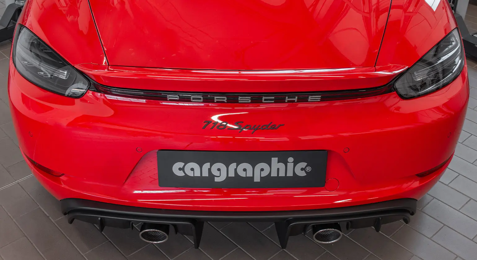CARGRAPHIC Sport Endrohre für Porsche 718 Foto