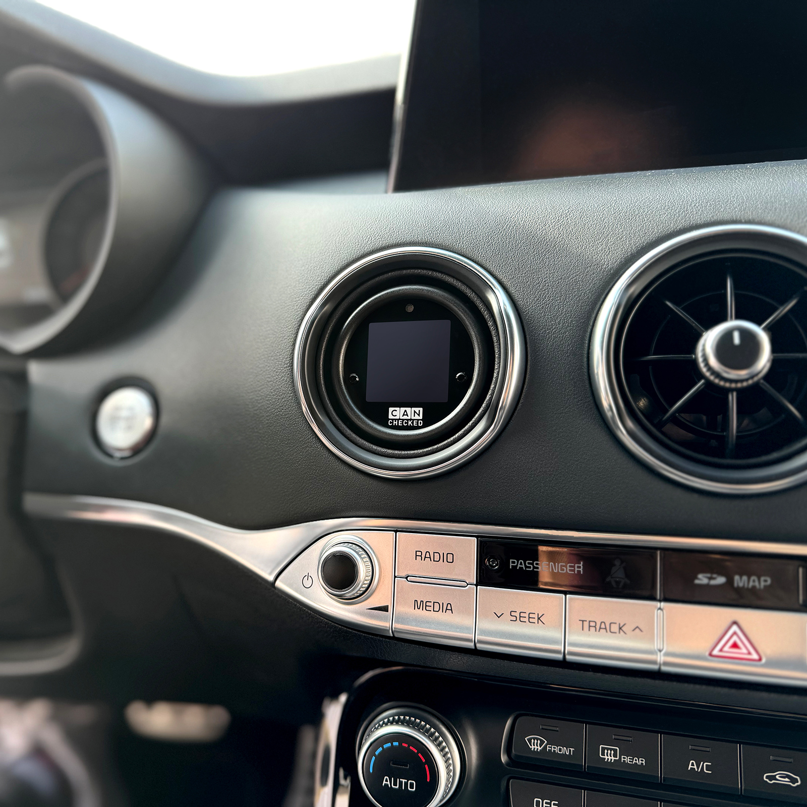CANchecked MFD15 Gen2 Display für Kia Stinger