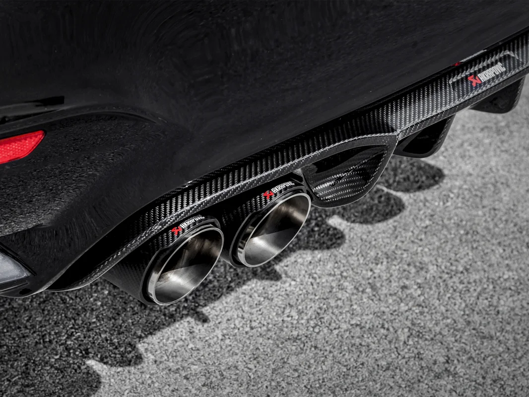 Akrapovic Carbon Diffuser für BMW M3/M4 F80-F83 günstig