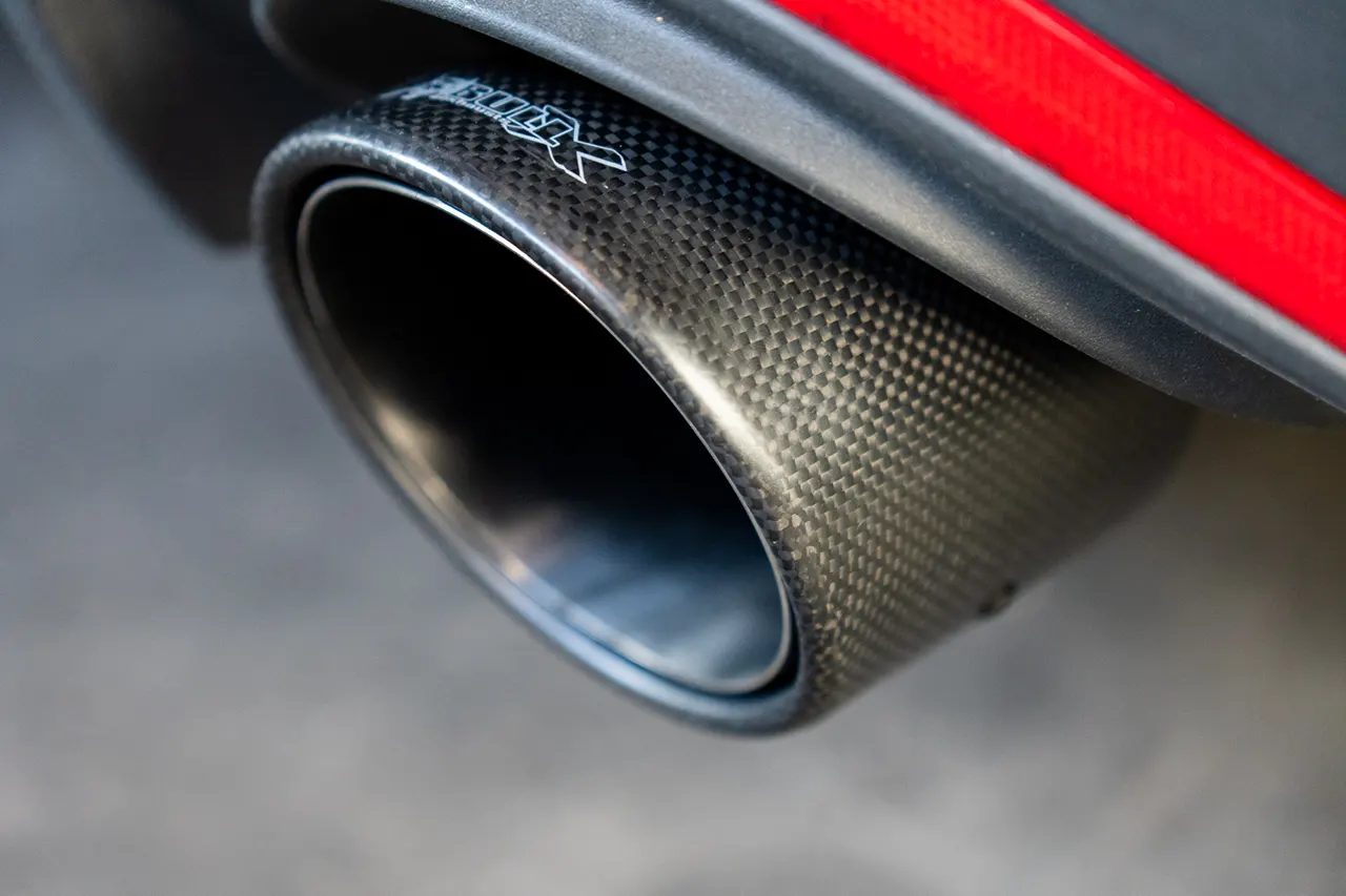 Bull-X Carbon Endrohrset 2x114mm für Hyundai i30N Tuning