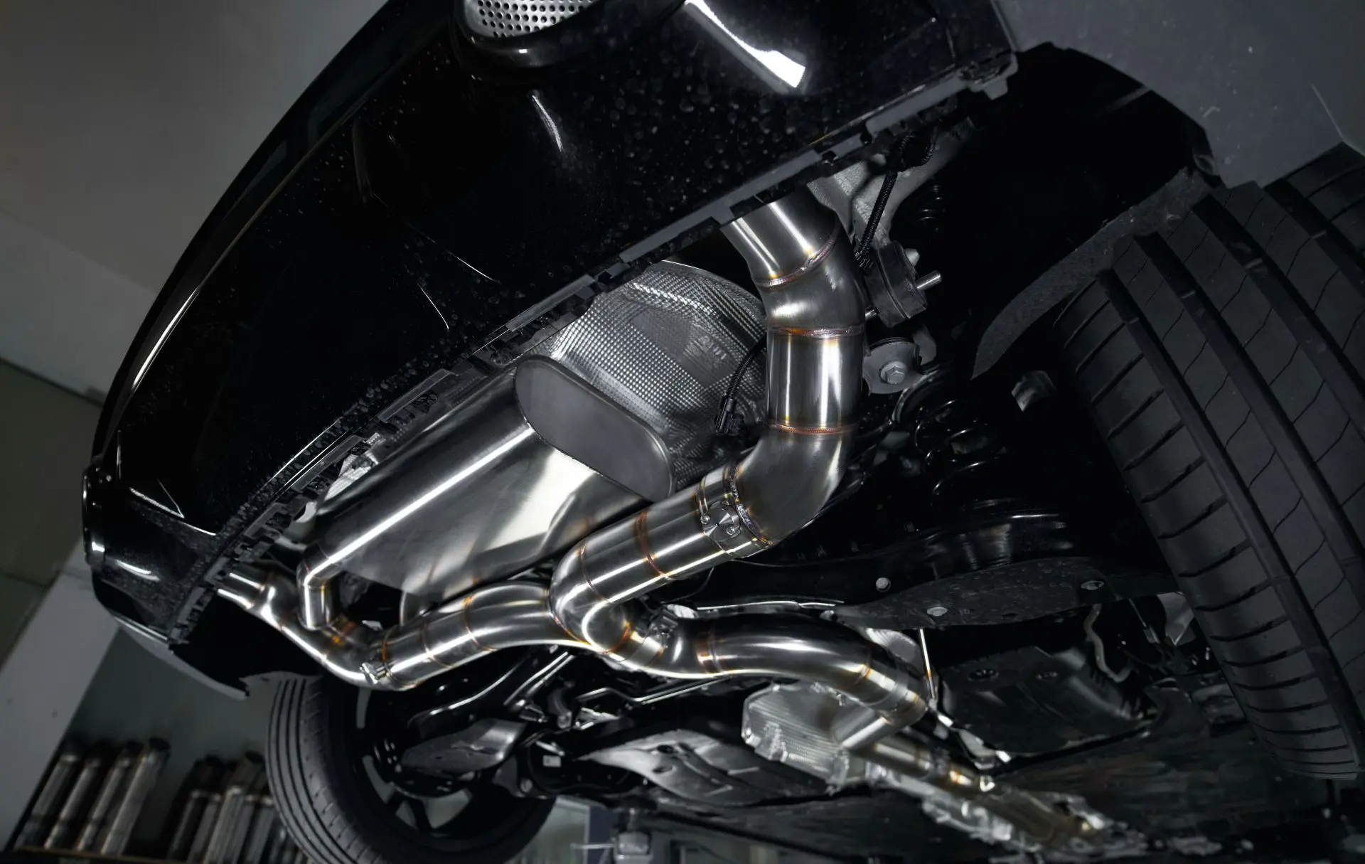 Hurricane 3,5 Zoll Abgasanlage für Audi RS3 8Y Anleitung