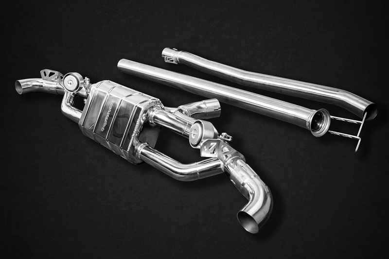 Capristo Downpipe / Katersatzrohr ohne Gutachten für Mercedes W177 A45 AMG und C118 CLA45 AMG