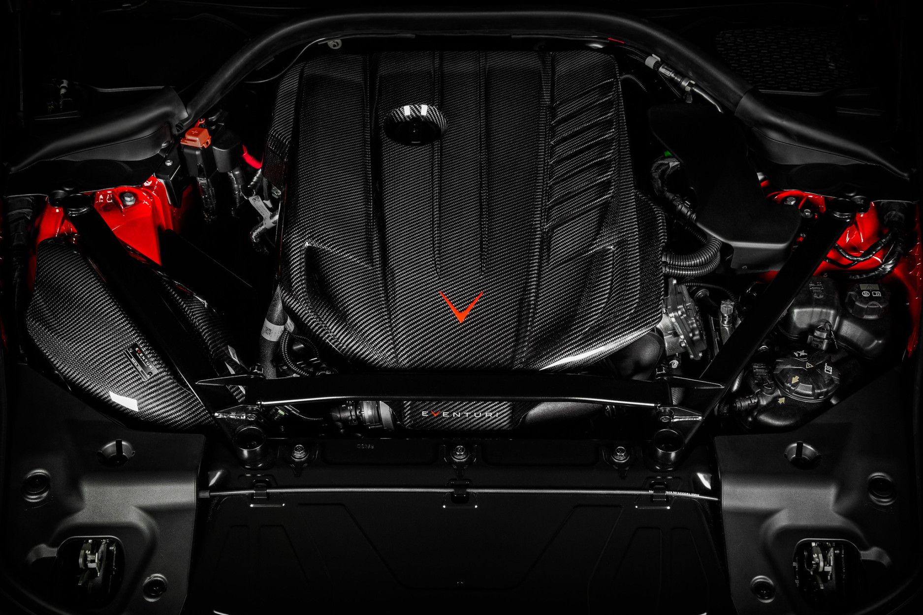 Eventuri Carbon Motorabdeckung Toyota Supra MK5 kaufen