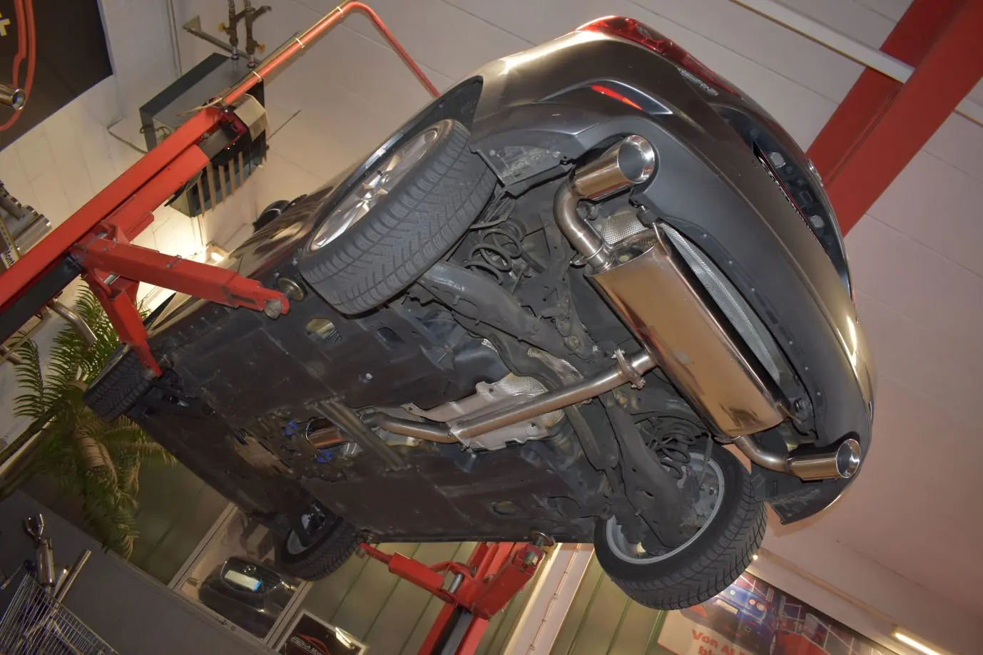 Friedrich Motorsport Duplex-Anlage Mazda 3 BM/BN Foto