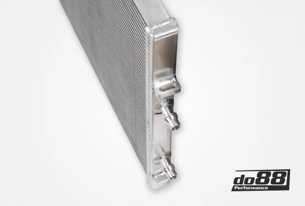 do88 BMW F8X M2C M3 M4 Ladeluftkühler Upgrade Foto