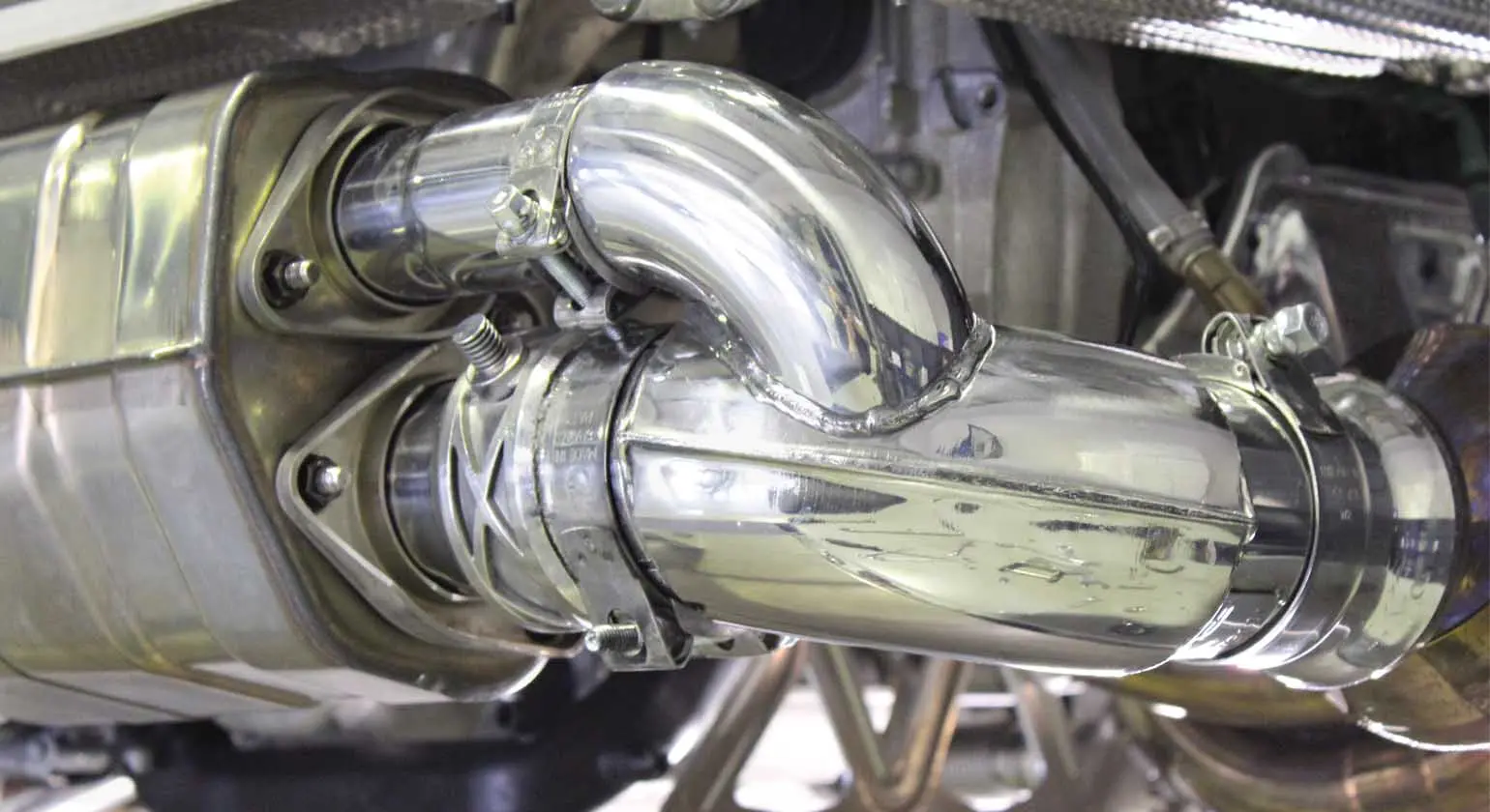 CARGRAPHIC Ersatzrohre für Porsche 991 GT3 RS Foto