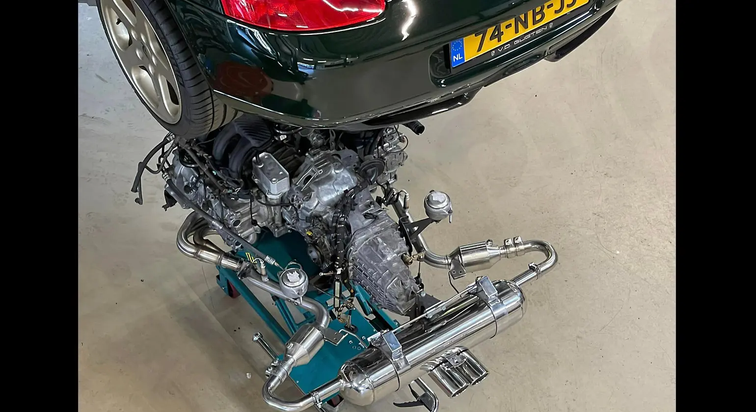 CARGRAPHIC Fächerkrümmer für Porsche 986 Boxster Informationen