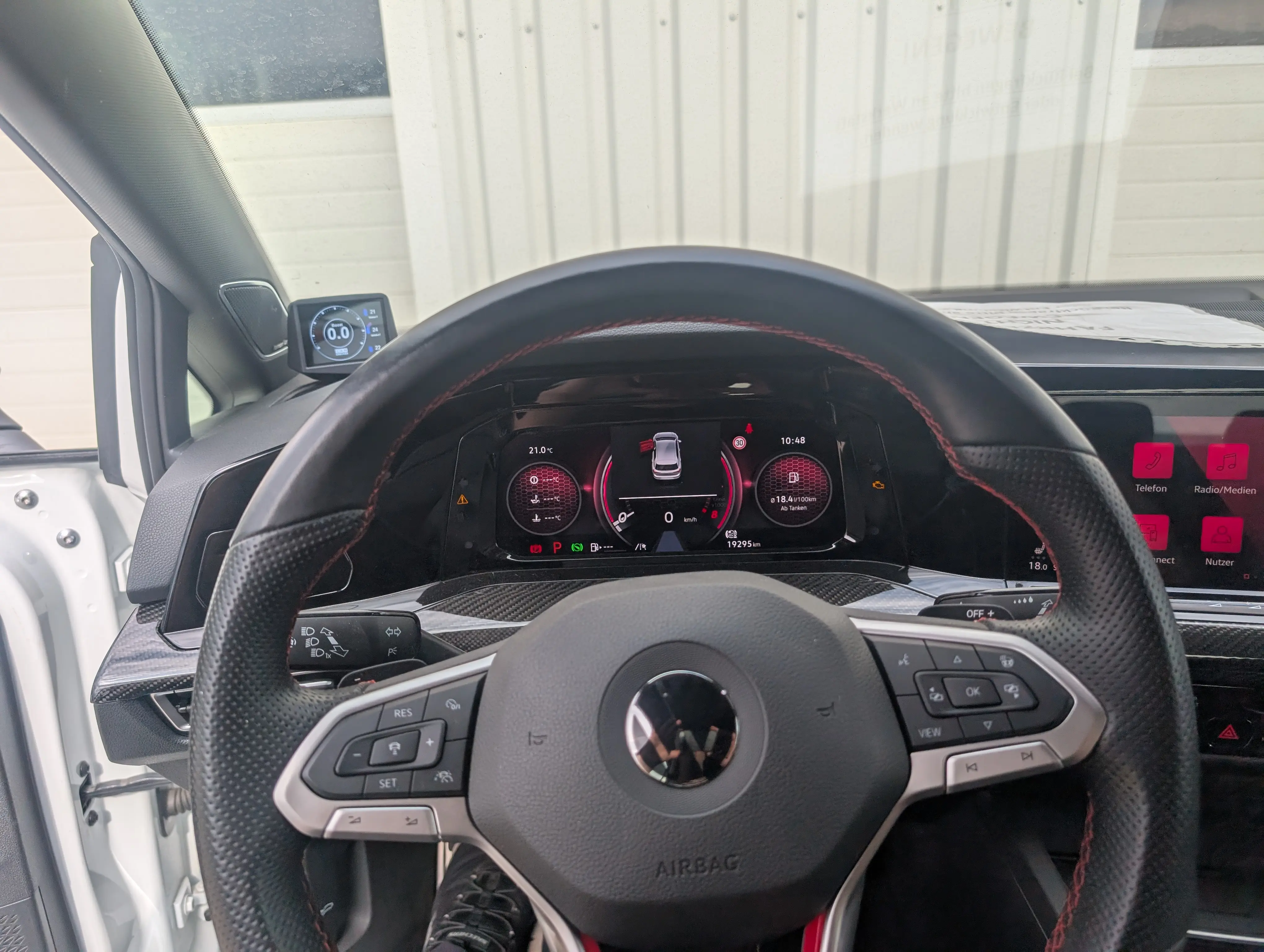 CANchecked MFD28 Gen2 Daten-Display für VW Golf MK8 kaufen