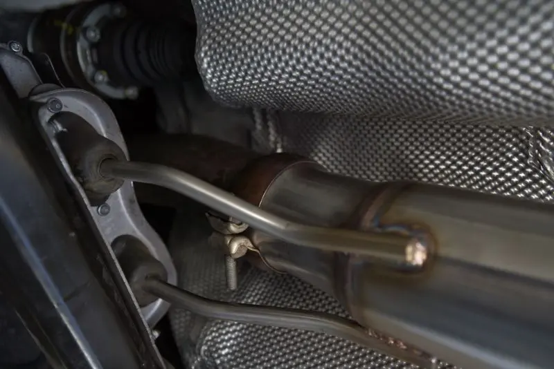 Hurricane 3,5 Zoll Klappenabgasanlage CLA45 AMG Anleitung